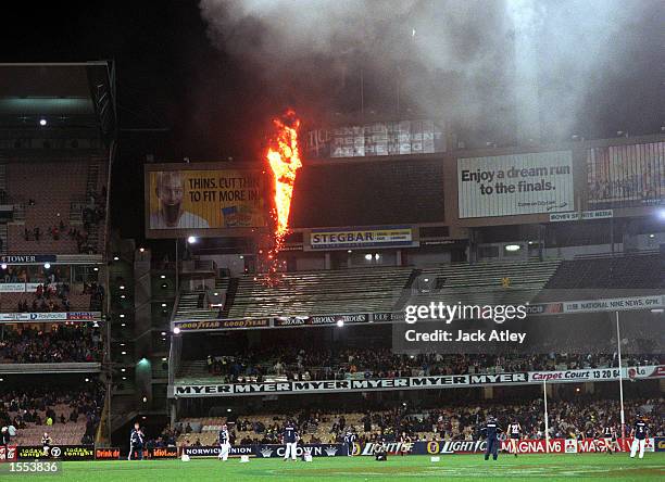 BREAKING NEWS: Fire Breaks Out at Collingwood Stadium During Match and several spectators Where....MORE IN....